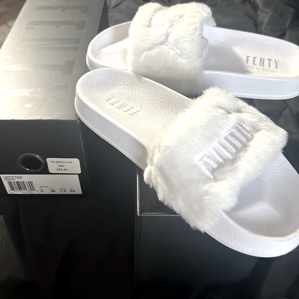FENTY-White-Lead Cat Slides-WORN ONCE